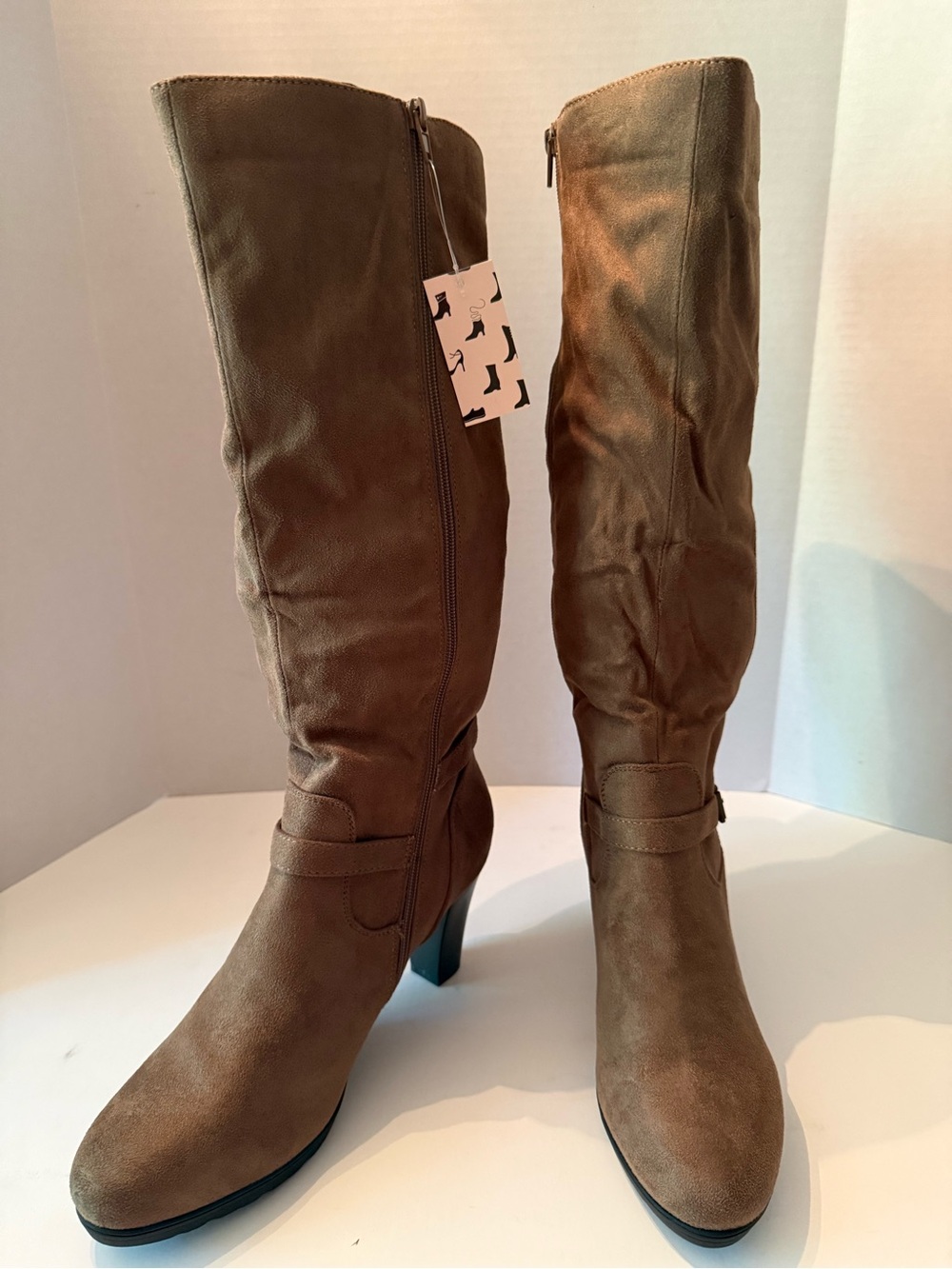 My Soft Zippered Heeled Light Brown Women’s Boots NEW SIZE 11